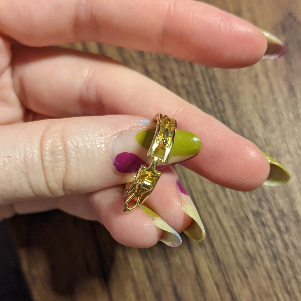 5/$20 necklace adjuster for pearls